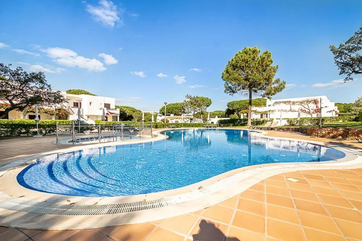 Balaia Golf Village T2 A 10 Minutos Da Praia Olhos de Agua  Portugal